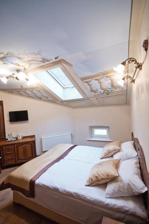 Mini-Hotel Guest House Inn Lviv Exterior photo